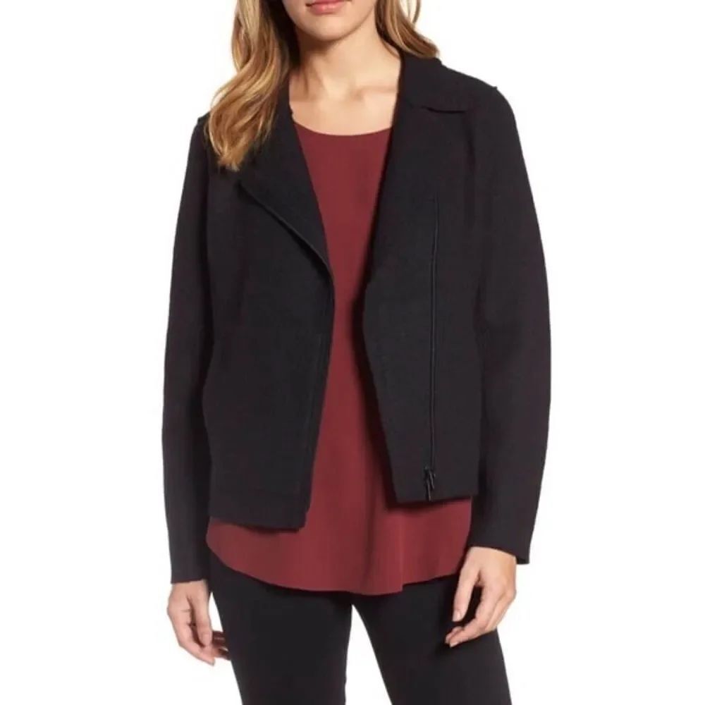 ✨ Eileen Fisher
Boiled Wool Moto Zip Up Coat✨